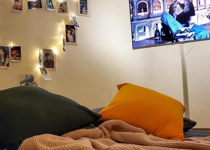 77m2 K-room, 3 Bedrooms, 2 Bathrooms, 4min To Subway 아파트 서울특별시