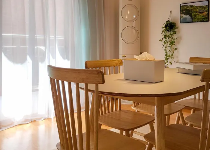 77m2 K-room, 3 Bedrooms, 2 Bathrooms, 4min To Subway *