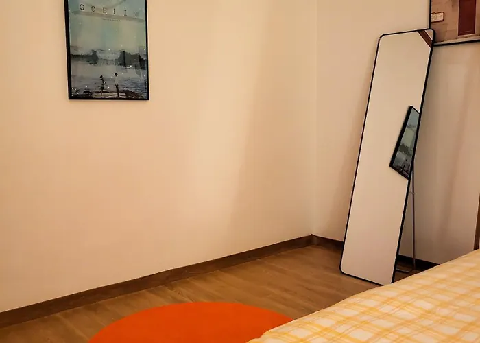77m2 K-room, 3 Bedrooms, 2 Bathrooms, 4min To Subway 아파트