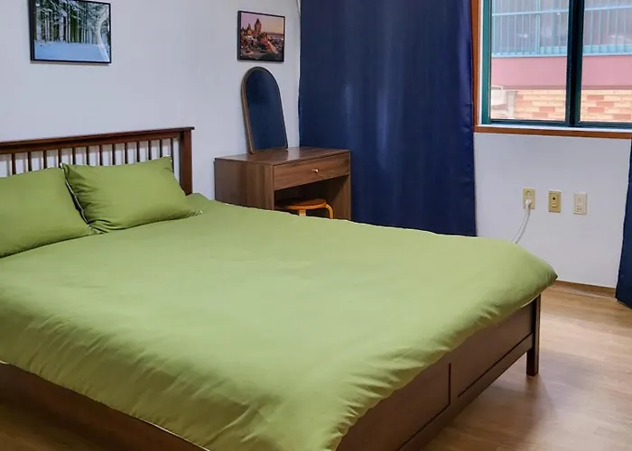 77m2 K-room, 3 Bedrooms, 2 Bathrooms, 4min To Subway