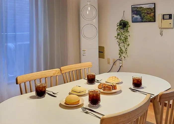 77m2 K-room, 3 Bedrooms, 2 Bathrooms, 4min To Subway * 서울특별시